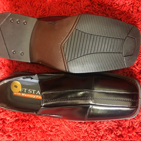 Dress shoes - Picture 3 of 3